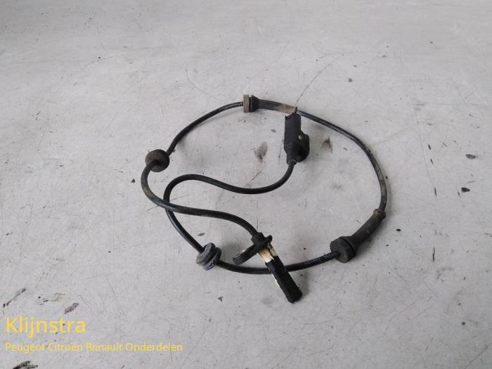 Begagnade ABS-sensor Citroen Nemo Pris på förfrågan erbjuds av Fa. Klijnstra & Zn. VOF