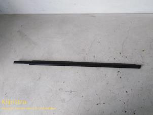 Nya Dörrstripe Peugeot 406 (8B) Pris på förfrågan erbjuds av Fa. Klijnstra & Zn. VOF