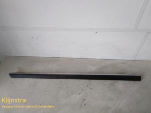 Used Door strip Peugeot 407 Price on request offered by Fa. Klijnstra & Zn. VOF