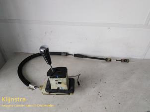 Used Gear-change mechanism Peugeot 607 (9D/U) 2.2 HDi 16V FAP Price on request offered by Fa. Klijnstra & Zn. VOF