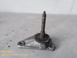 Used Gearbox mount Peugeot 406 Coupé (8C) 2.2 HDI 16V FAP Price on request offered by Fa. Klijnstra & Zn. VOF