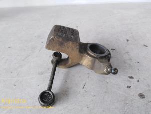 Used Gearbox mount Peugeot 307 (3A/C/D) 2.0 HDi 90 Price on request offered by Fa. Klijnstra & Zn. VOF