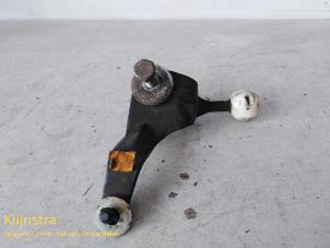 Used Gearbox mount Peugeot 206 (2A/C/H/J/S) 1.4 XR,XS,XT,Gentry Price on request offered by Fa. Klijnstra & Zn. VOF