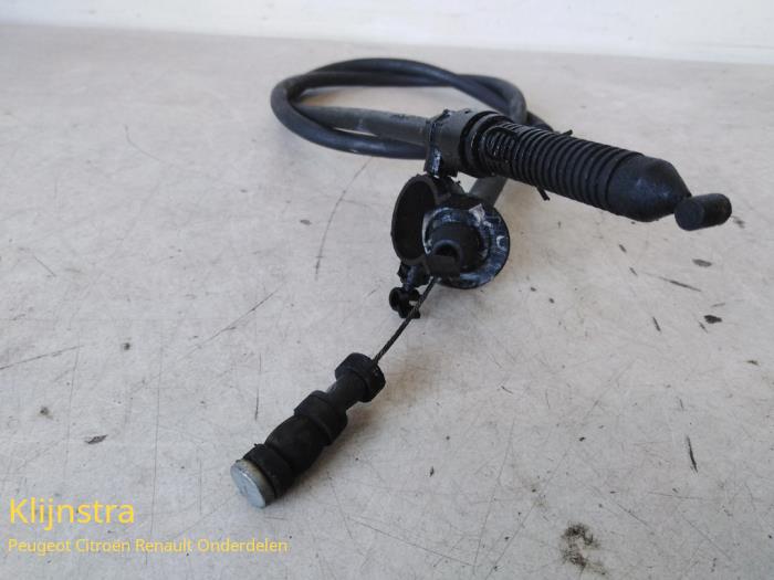 Cable de acelerador de un Peugeot Boxer (230L) 2.5D 320M 12V 1996