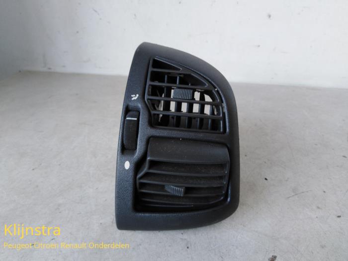 Dashboard vent Peugeot Boxer 2.2 HDi - 8212QE