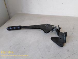 Used Parking brake lever Peugeot Boxer (U9) 2.2 HDi 100 Euro 4 Price on request offered by Fa. Klijnstra & Zn. VOF