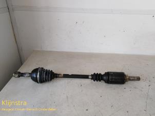 Used Front drive shaft, left Peugeot 106 II 1.4 XN,XR,XT Price on request offered by Fa. Klijnstra & Zn. VOF