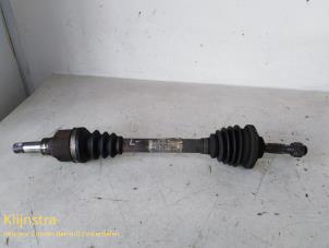 Used Front drive shaft, left Peugeot 206 (2A/C/H/J/S) 1.4 HDi Price on request offered by Fa. Klijnstra & Zn. VOF