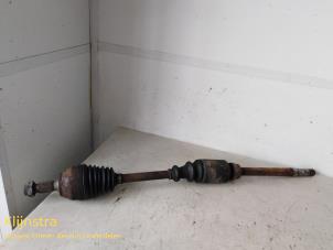 Used Front drive shaft, right Peugeot 306 (7A/C/S) 1.6i XR,XT,ST Price on request offered by Fa. Klijnstra & Zn. VOF