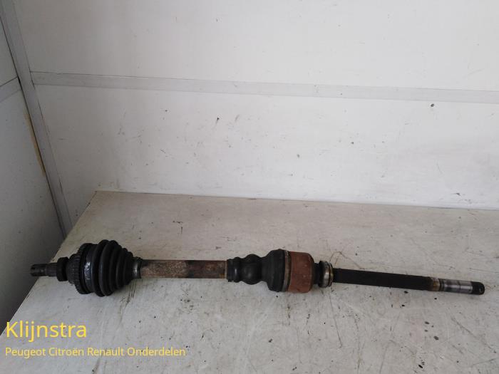 Front drive shafts, right with gearbox code 20DM18 stock