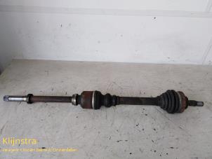Used Front drive shaft, right Peugeot 206 (2A/C/H/J/S) 2.0 XS,XT HDi Price on request offered by Fa. Klijnstra & Zn. VOF
