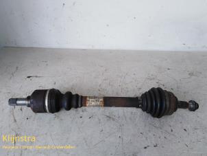 Used Front drive shaft, left Citroen C5 II Berline (RC) 2.0 16V Price on request offered by Fa. Klijnstra & Zn. VOF