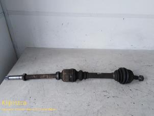 Used Front drive shaft, right Citroen Xsara Picasso (CH) 2.0 HDi 90 Price on request offered by Fa. Klijnstra & Zn. VOF