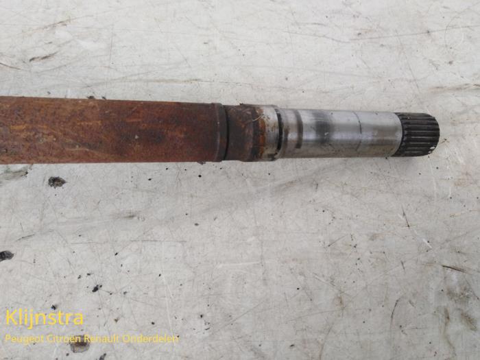 Front drive shaft, right from a Citroën Xsara Picasso (CH) 1.8 16V 2002