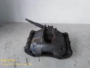 Used Front brake calliper, right Peugeot 3008 I (0U/HU) 1.6 HDiF 16V Price on request offered by Fa. Klijnstra & Zn. VOF