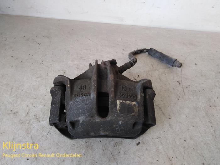 Gebrauchte Bremszange links vorne Peugeot 206 (2A/C/H/J/S) 1.4 XR,XS,XT,Gentry Preis auf Anfrage angeboten von Fa. Klijnstra & Zn. VOF