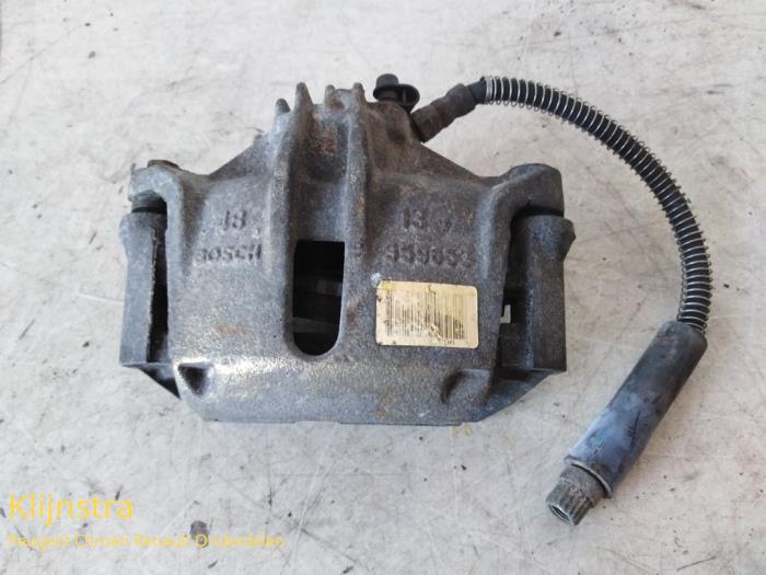 Gebrauchte Bremszange links vorne Peugeot 206 (2A/C/H/J/S) 1.4 XR,XS,XT,Gentry Preis auf Anfrage angeboten von Fa. Klijnstra & Zn. VOF