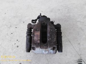 Used Rear brake calliper, left Peugeot 607 (9D/U) 2.7 HDi V6 24V Price on request offered by Fa. Klijnstra & Zn. VOF