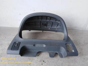 Used Dashboard decoration strip Peugeot Boxer (244) 2.2 HDi Price on request offered by Fa. Klijnstra & Zn. VOF