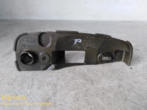 Used Door lock cylinder, right Renault Trafic New (JL) Price on request offered by Fa. Klijnstra & Zn. VOF