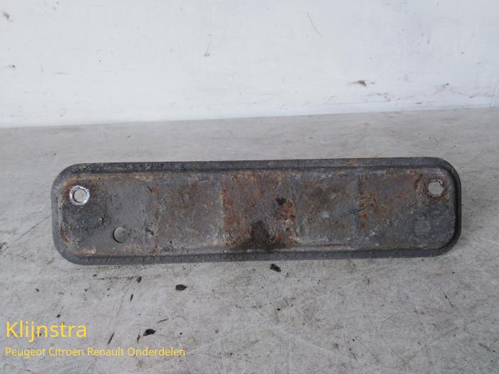 Exhaust bracket from a Peugeot Boxer (230L) 2.5D 270C 12V 2000