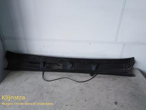 Usagé Paravent Peugeot Boxer (230L) 1.9TD 270M Prix sur demande proposé par Fa. Klijnstra & Zn. VOF