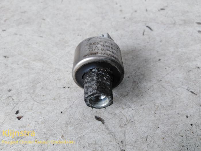 Begagnade Trycksensor, luftkonditionering Peugeot 406 Break (8E/F) 2.0 HDi 110 FAP Pris € 25,00 Marginaltabell erbjuds av Fa. Klijnstra & Zn. VOF