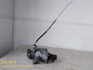 Used Thermostat housing Peugeot 206 (2A/C/H/J/S) 1.9 D Price on request offered by Fa. Klijnstra & Zn. VOF