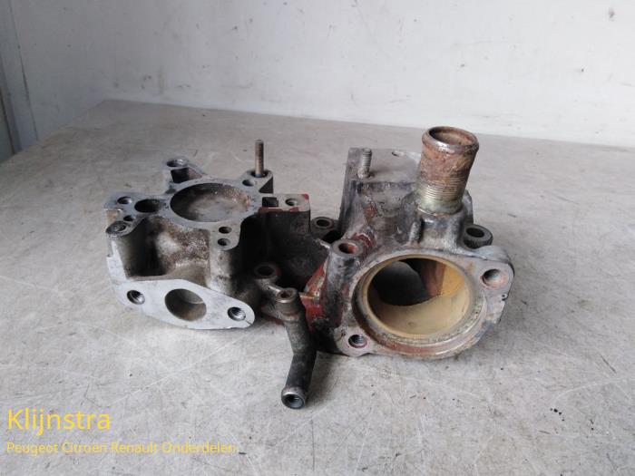 Begagnade Termostathus Peugeot 405 II (4B) 1.8 SRi,Gri Pris på förfrågan erbjuds av Fa. Klijnstra & Zn. VOF