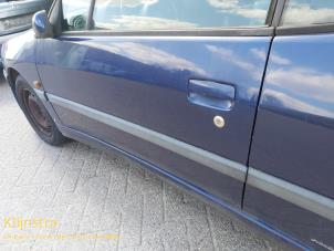 Usados Puerta 2 puertas izquierda Peugeot 306 (7D) 1.6 Precio de solicitud ofrecido por Fa. Klijnstra & Zn. VOF