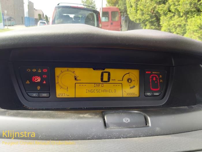 Begagnade Innerdisplay Citroen C4 Picasso (UD/UE/UF) 1.8 16V Pris på förfrågan erbjuds av Fa. Klijnstra & Zn. VOF