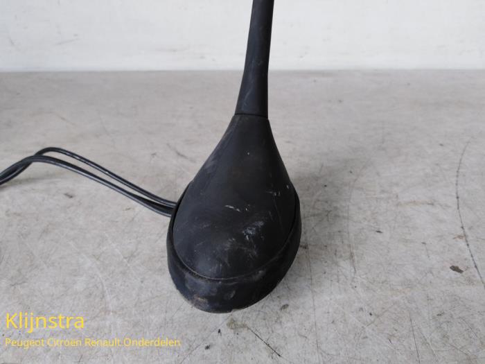 Antenna from a Peugeot 307 SW (3H) 1.6 HDiF 110 16V 2007