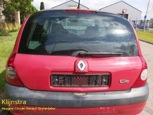 Usados Portón trasero Renault Clio II (BB/CB) 1.2 16V Precio de solicitud ofrecido por Fa. Klijnstra & Zn. VOF