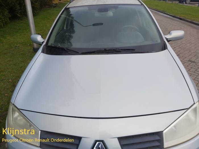 Używane Maska Renault Megane II Grandtour (KM) 1.6 16V Cena € 99,00 Procedura marży oferowane przez Fa. Klijnstra & Zn. VOF