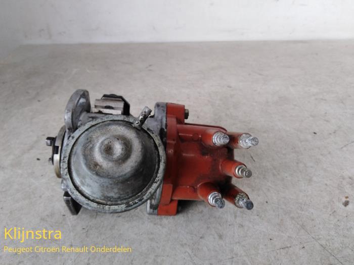 Used Distributor Peugeot 405 I (15B) 1.9 GL,GR,SR X4 Price on request offered by Fa. Klijnstra & Zn. VOF