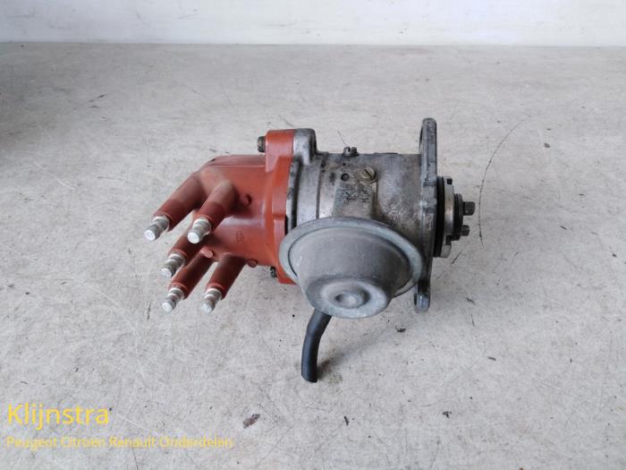 Used Distributor Citroen BX 1.1 -> 1.6 14 i Deauville Kat. Price on request offered by Fa. Klijnstra & Zn. VOF