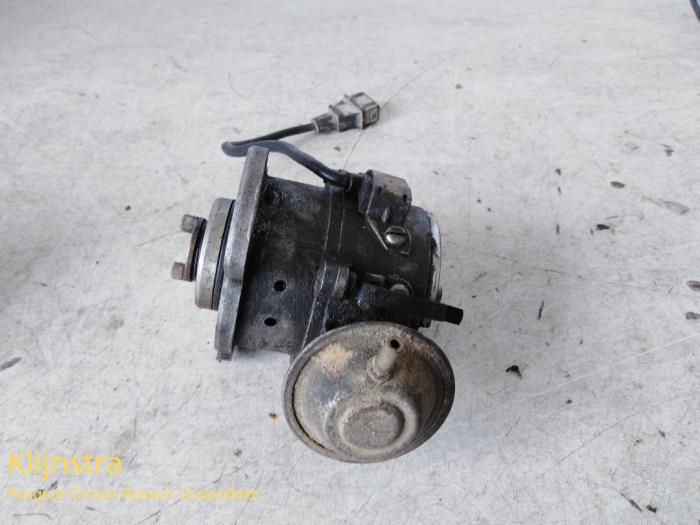 Used Distributor Peugeot 405 I (15B) 1.6 SRi,GRi Price on request offered by Fa. Klijnstra & Zn. VOF
