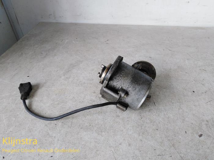Used Distributor Peugeot 405 Price on request offered by Fa. Klijnstra & Zn. VOF
