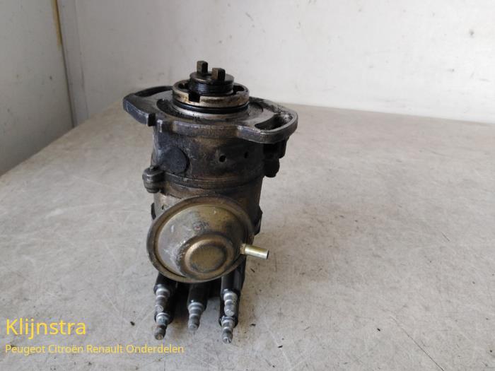 Gebrauchte Stromverteiler Peugeot 205 II (20A/C) 1.1 XE,GE,XL,GL,XR,GR Preis € 110,00 Margenregelung angeboten von Fa. Klijnstra & Zn. VOF