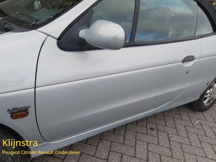 Drzwi lewe wersja 2-drzwiowa z Renault Megane (EA) 1.6 16V Sport 2000