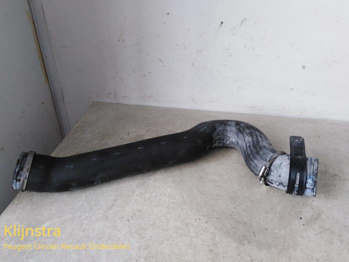 Gebrauchte Intercooler Schlauch Peugeot 406 Preis auf Anfrage angeboten von Fa. Klijnstra & Zn. VOF