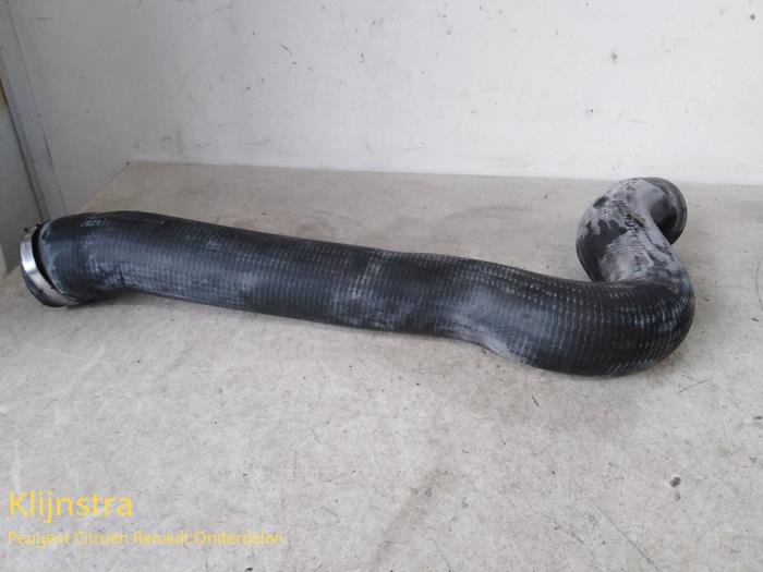 Gebrauchte Intercooler Schlauch Peugeot 406 Break (8E/F) 2.0 HDi 110 Preis auf Anfrage angeboten von Fa. Klijnstra & Zn. VOF