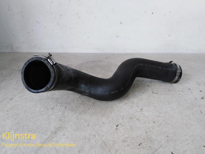 Gebrauchte Intercooler Schlauch Peugeot 307 Preis auf Anfrage angeboten von Fa. Klijnstra & Zn. VOF