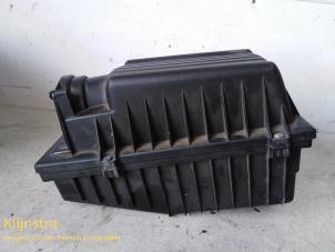 Used Air box Peugeot 406 (8B) 2.0 HDi 90 Price on request offered by Fa. Klijnstra & Zn. VOF