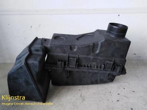 Used Air box Peugeot 406 Coupé (8C) 2.0 16V Price on request offered by Fa. Klijnstra & Zn. VOF