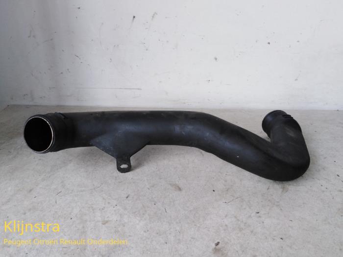 Usagé Tuyau intercooler Citroen Evasion 2.0 CT SX,VSX Turbo Prix € 39,00 Règlement à la marge proposé par Fa. Klijnstra & Zn. VOF