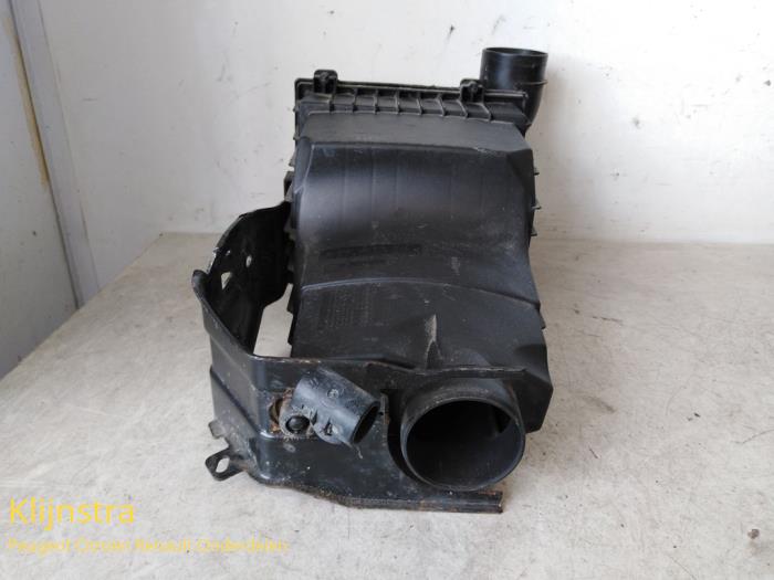Gebrauchte Luftfiltergehäuse Peugeot 206 (2A/C/H/J/S) 2.0 XS,XT HDi Preis auf Anfrage angeboten von Fa. Klijnstra & Zn. VOF