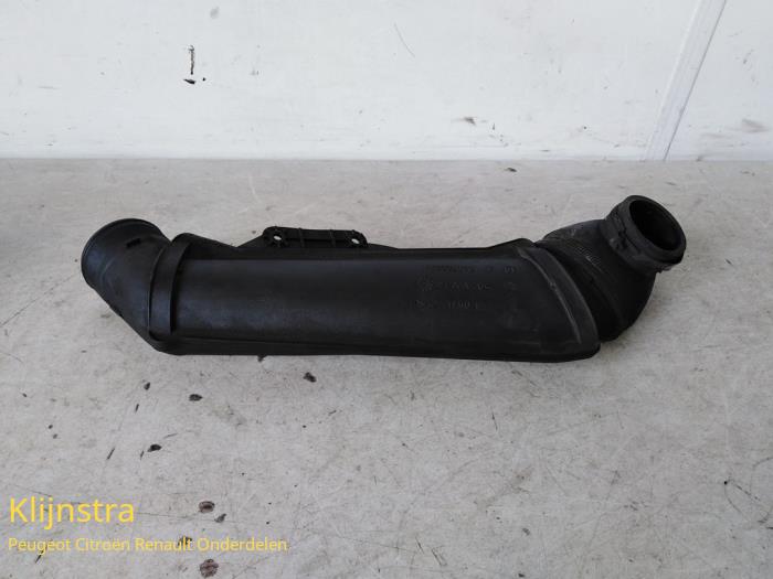 Begagnade Luftintagsslang Peugeot Expert (222/224) 2.1 TD Pris € 39,00 Marginaltabell erbjuds av Fa. Klijnstra & Zn. VOF