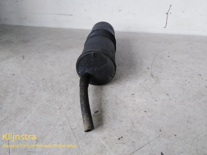 Carbon filter from a Peugeot 406 Coupé (8C) 2.0 16V 1999
