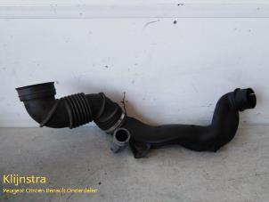 Used Air intake hose Peugeot 807 2.0 HDi 16V FAP Price on request offered by Fa. Klijnstra & Zn. VOF